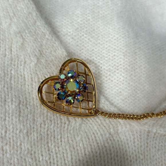 1960s Two Heart Chatelaine Style Pins, Perfect gift for Mother’s Day - Picture 11 of 12